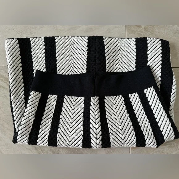 MAJE Mini Skirt Size 1 - Picture 7 of 7